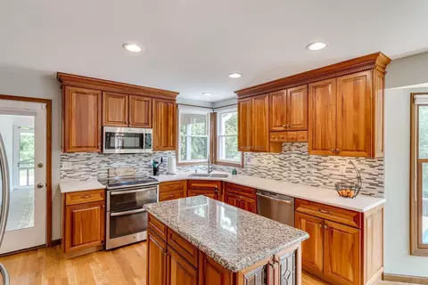 8458 Greenleaf Dr, Cincinnati, OH 45255 photo 16
