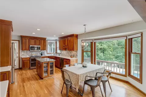 8458 Greenleaf Dr, Cincinnati, OH 45255 photo 14