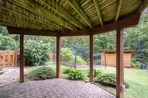 8458 Greenleaf Dr, Cincinnati, OH 45255 photo 40