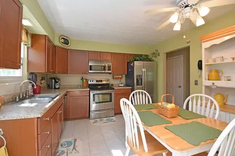 4158 Brookfield Dr, Cincinnati, OH 45245 photo 7
