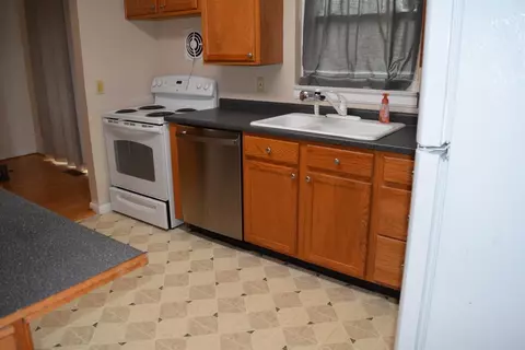 5564 Silverpoint Dr, Cincinnati, OH 45247 photo 6