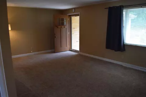 5564 Silverpoint Dr, Cincinnati, OH 45247 photo 4