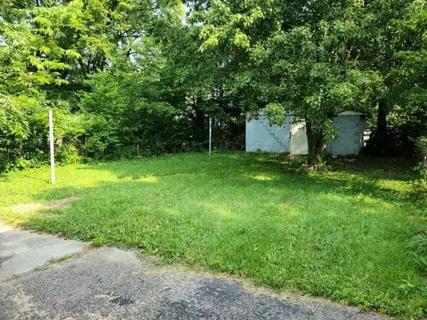 1108 Jackson St, Lincoln Heights, OH 45215 photo 3