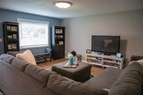2341 Roxanna Dr, Cincinnati, OH 45231 photo 9
