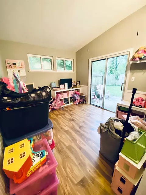 10885 Carnegie Dr, Forest Park, OH 45240 photo 21
