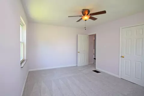 2460 Galbraith Rd, Cincinnati, OH 45237 photo 9
