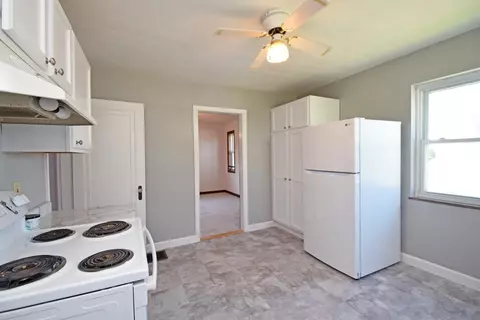 2460 Galbraith Rd, Cincinnati, OH 45237 photo 12