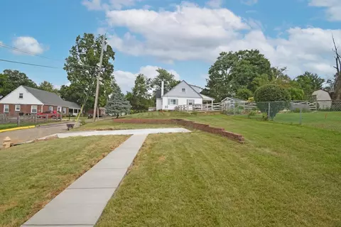 2460 Galbraith Rd, Cincinnati, OH 45237 photo 23