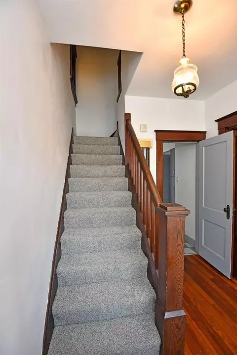 3460 Fernside Pl, Cincinnati, OH 45207 photo 21
