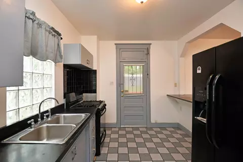 3460 Fernside Pl, Cincinnati, OH 45207 photo 18
