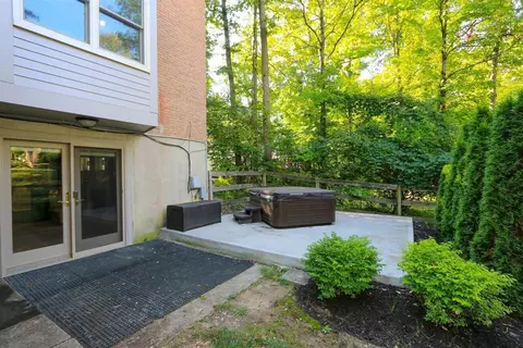 8143 Lyndhurst Ct, Cincinnati, OH 45249 photo 29