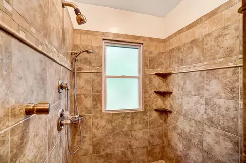 1920 Springdale Rd, Cincinnati, OH 45231 photo 24
