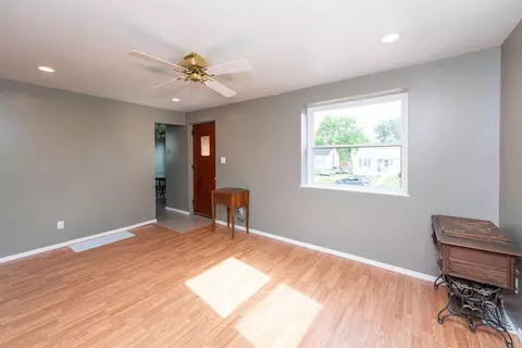 5573 Eula Ave, Cincinnati, OH 45248 photo 4
