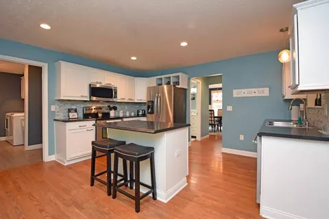 2011 Mistletoe Ct, Amelia, OH 45102 photo 7