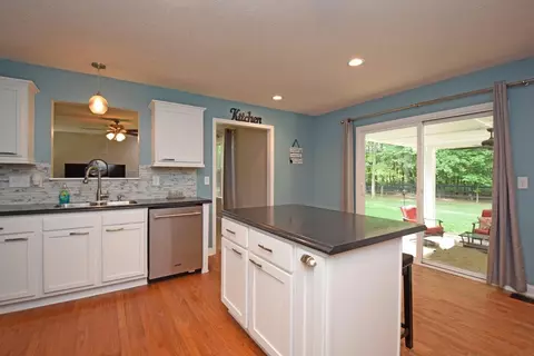 2011 Mistletoe Ct, Amelia, OH 45102 photo 9