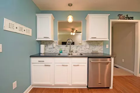 2011 Mistletoe Ct, Amelia, OH 45102 photo 10
