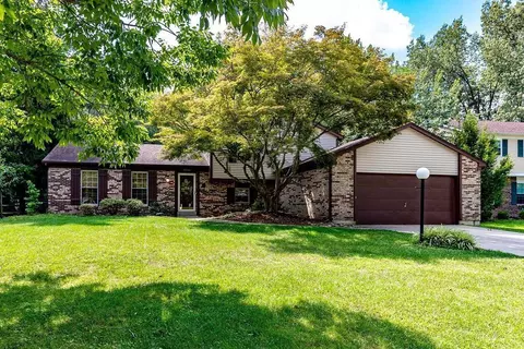 8856 Longbow Pl, Maineville, OH 45039 photo 2