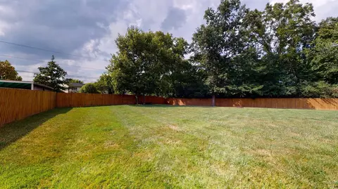 10 Forest View Ct, Monroe, OH 45050 photo 2