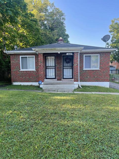 1441 Ambrose Ave, Cincinnati, OH 45224 photo 2