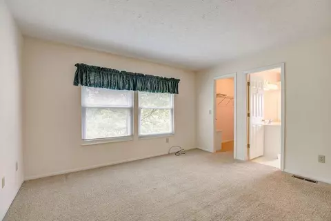 5555 Windmere Dr, Cincinnati, OH 45248 photo 12