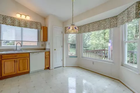 5555 Windmere Dr, Cincinnati, OH 45248 photo 9