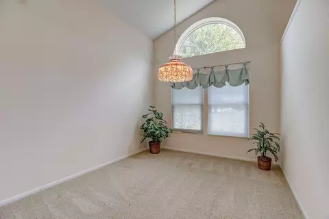 5555 Windmere Dr, Cincinnati, OH 45248 photo 11
