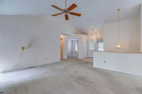 5555 Windmere Dr, Cincinnati, OH 45248 photo 6