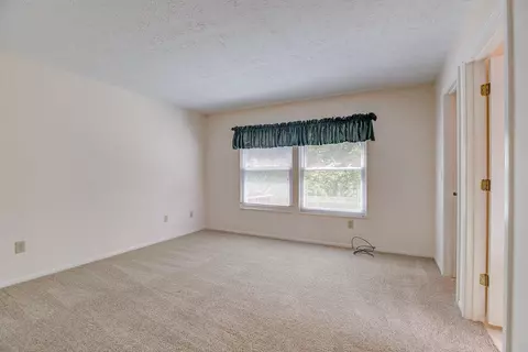 5555 Windmere Dr, Cincinnati, OH 45248 photo 13