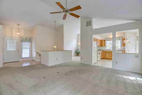 5555 Windmere Dr, Cincinnati, OH 45248 photo 4