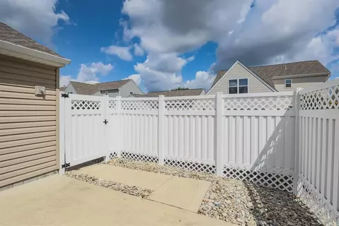 4241 Gensen Loop, Cincinnati, OH 45245 photo 22