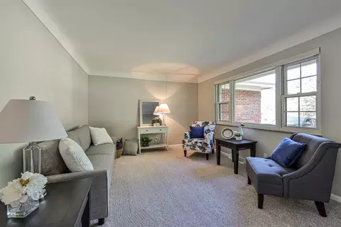 9048 Ranchill Dr, Cincinnati, OH 45231 photo 4