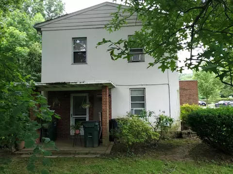 14 Ashby St, Greenhills, OH 45218 photo 3