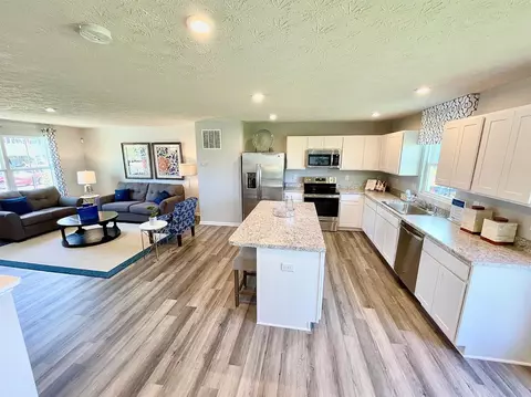 1479 Deters Dr, Harrison, OH 45030 photo 2