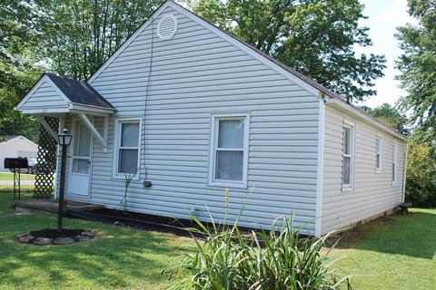 112 Vine St, Blanchester, OH 45107 photo 2