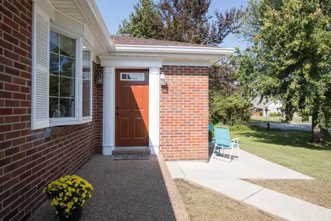 505 Harrison Ln, Cincinnati, OH 45244 photo 2