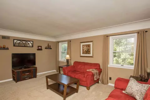 505 Harrison Ln, Cincinnati, OH 45244 photo 6