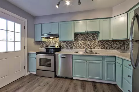 9739 Crestbrook Dr, Cincinnati, OH 45231 photo 13