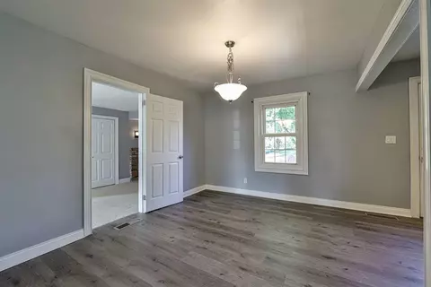 9739 Crestbrook Dr, Cincinnati, OH 45231 photo 10