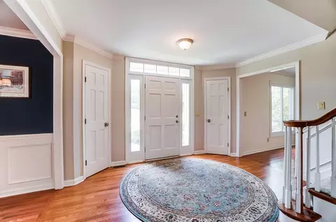 832 Eaglesknoll Ct, Cincinnati, OH 45255 photo 2