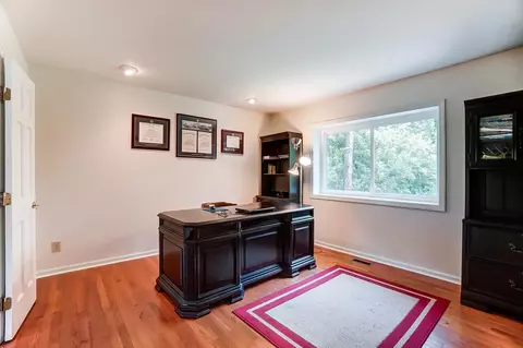 832 Eaglesknoll Ct, Cincinnati, OH 45255 photo 5