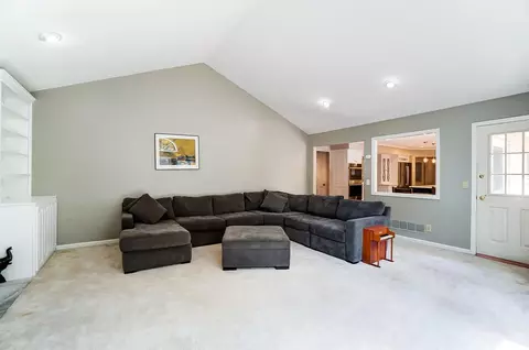 832 Eaglesknoll Ct, Cincinnati, OH 45255 photo 18
