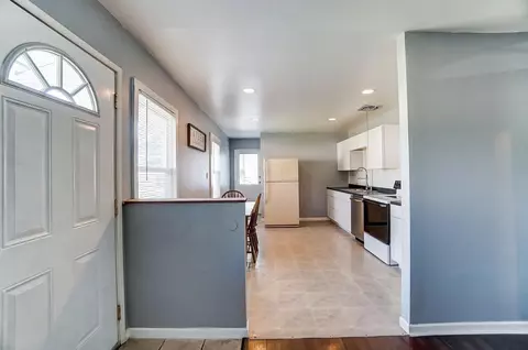 2421 Schon Dr, Cincinnati, OH 45231 photo 8