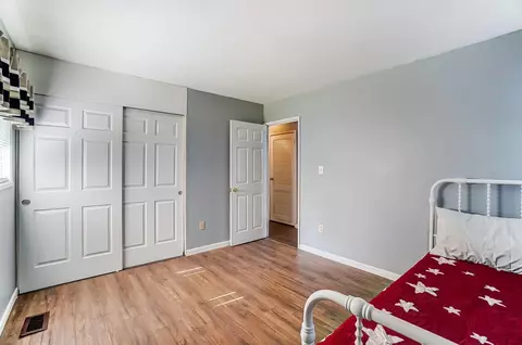 2421 Schon Dr, Cincinnati, OH 45231 photo 16