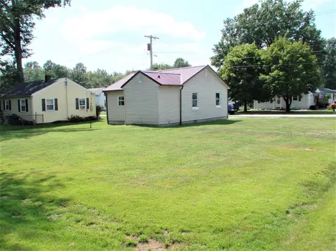 608 Main St, Georgetown, OH 45121 photo 3