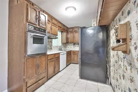 1000 Redbird Dr, Cincinnati, OH 45231 photo 13