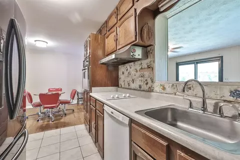 1000 Redbird Dr, Cincinnati, OH 45231 photo 14