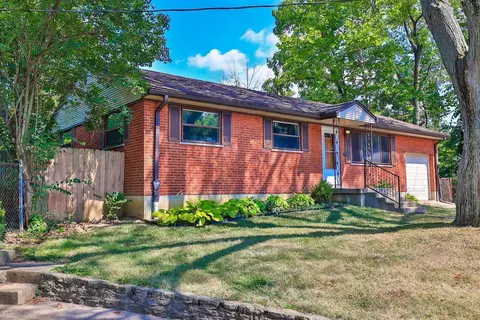 1000 Redbird Dr, Cincinnati, OH 45231 photo 2