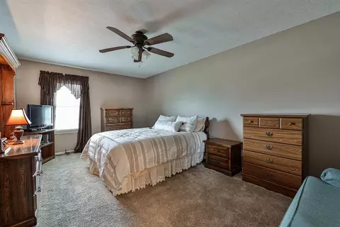6422 Stapleton Ct, Hamilton, OH 45011 photo 16