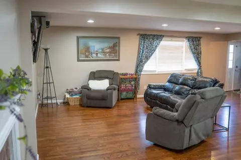 691 Converse Dr, Forest Park, OH 45240 photo 3