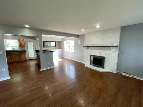 558 State Rd, Cleves, OH 45002 photo 2
